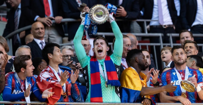 迪恩-亨德森：以冠军告慰父亲，笑对赛后小插曲