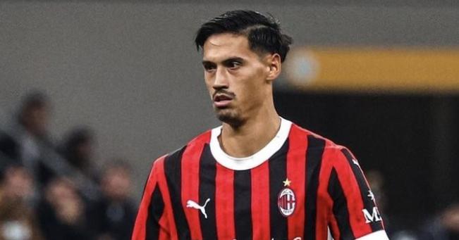 曼城求购赖因德斯取得进展，米兰或陷经济与阵容抉择