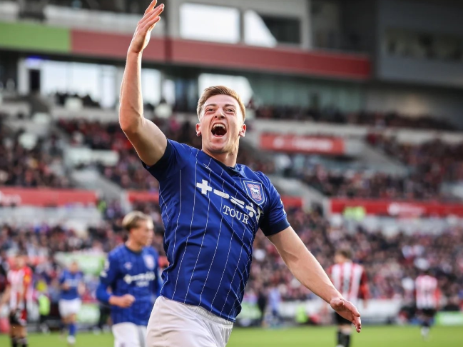 曼联领先引援战，切尔西仍紧盯德拉普