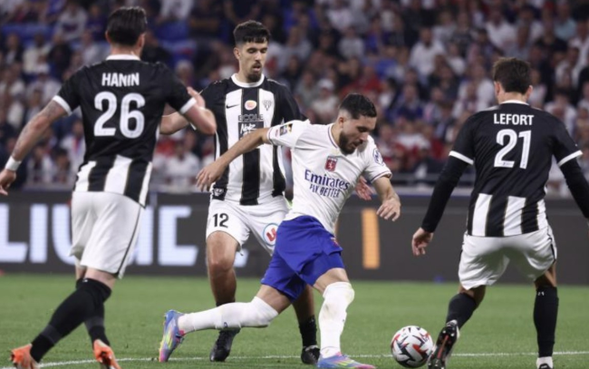 多队有意里昂谢尔基，转会前景受多方因素影响