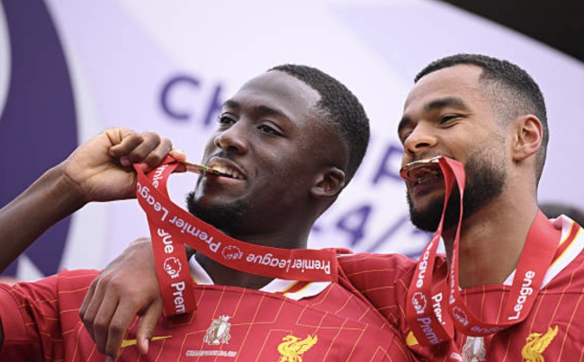 拜仁瞄准利物浦边锋加克波，或接替科曼/萨内位置