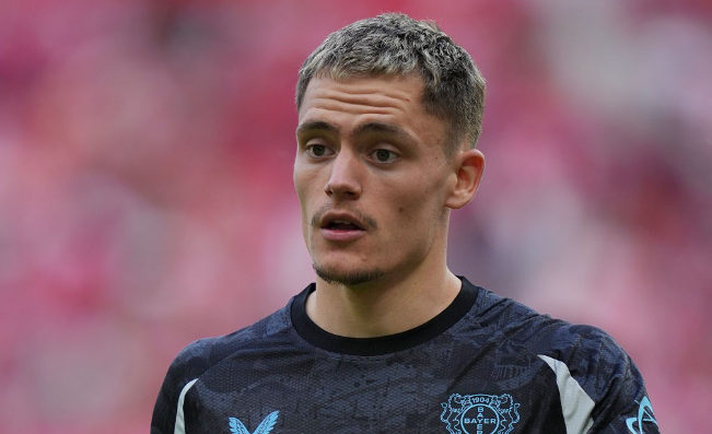 勒沃库森总监确认利物浦对维尔茨兴趣，转会谈判进行中但未有新进展