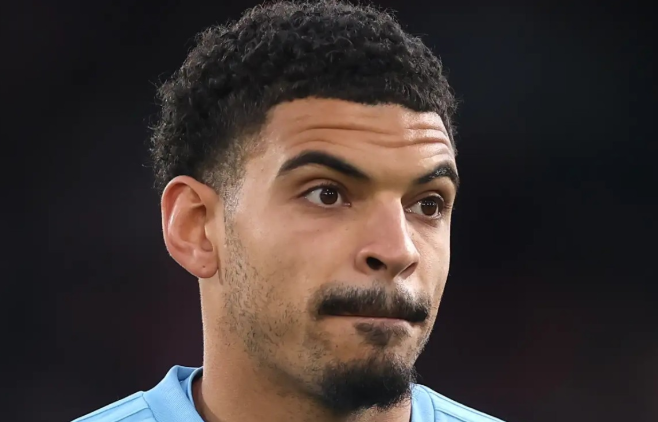 谢林汉姆力荐吉布斯-怀特，称其可接班德布劳内并成曼联引援首选