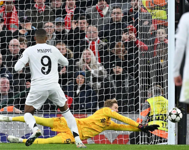 利物浦门将凯莱赫引多队关注，布伦特福德有意求购