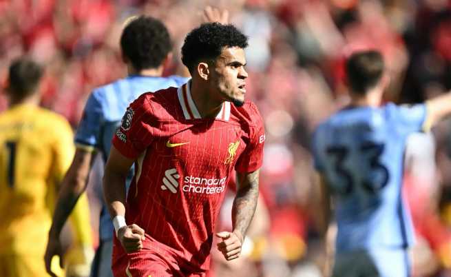 利雅得胜利盯上利物浦边锋，迪亚斯转会风波起