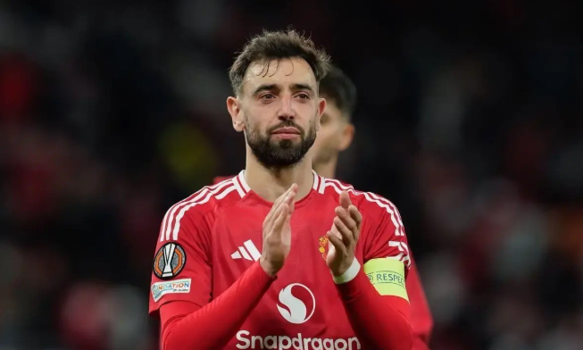 利雅得新月与B费谈判有果，世俱杯前需定去留