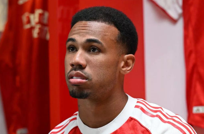 阿森纳引援后紧盯后防续约，力保加布里埃尔、萨利巴留队