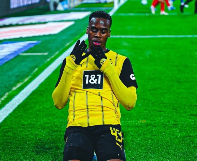 切尔西引援聚焦锋线边路，埃基蒂克吉滕斯成目标