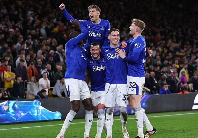 切尔西有意布兰斯韦特，曼联竞争或处下风