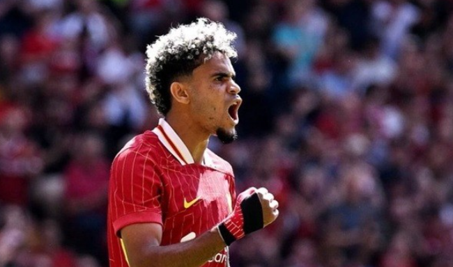 利雅得胜利与巴萨竞逐路易斯-迪亚斯，转会或值8500万欧