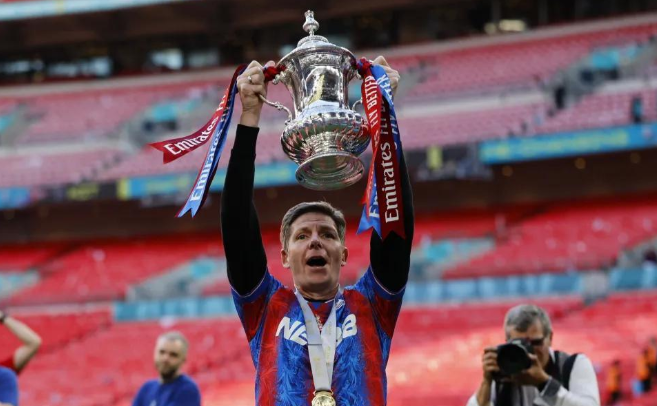 水晶宫夺冠后格拉斯纳暂缓续约，转会成效成关键