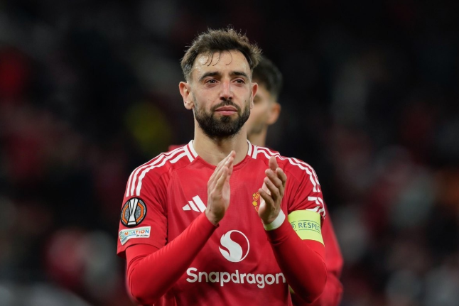 家人意愿成B费转会沙特阻碍，利雅得新月引援遇波折