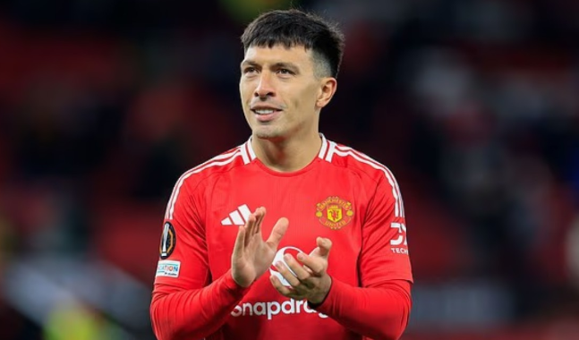 利桑德罗-马丁内斯拒那不勒斯，决心留守曼联助力重组