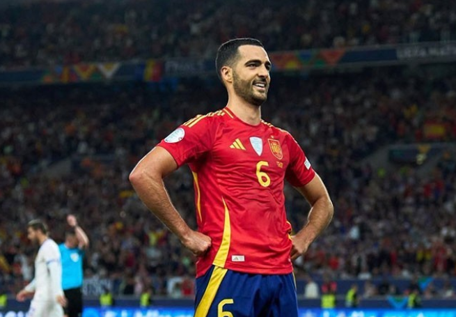 梅里诺赛后谈西班牙险胜：顶级赛事需时刻警惕，期待与葡萄牙决赛对决