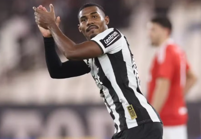 斯基拉：诺丁汉森林敲定巴西后卫库亚巴诺，签约至2030年