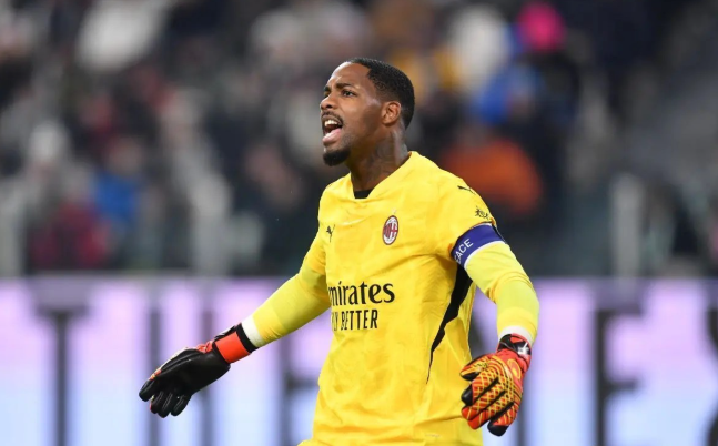 隆戈：阿莱格里欲挽留迈尼昂，米兰与切尔西或就转会展开谈判