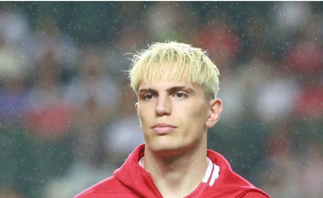 利雅得胜利将加纳乔视为迪亚斯备选，欲促成其与C罗重聚