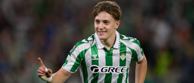 贝蒂斯新星赫苏斯引多队追逐，转会风云暗涌