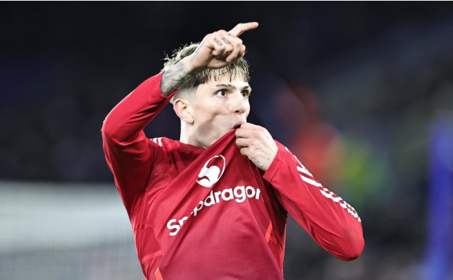 詹俊建议切尔西考虑加纳乔，称其有潜力可挖