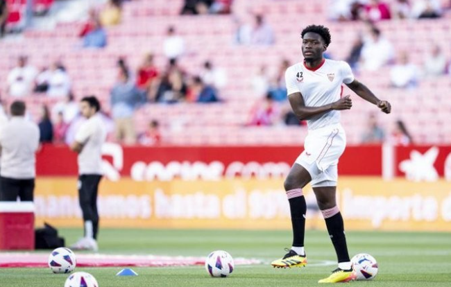 阿森纳寻托马斯替代者，塞维利亚中场阿戈梅进入视野