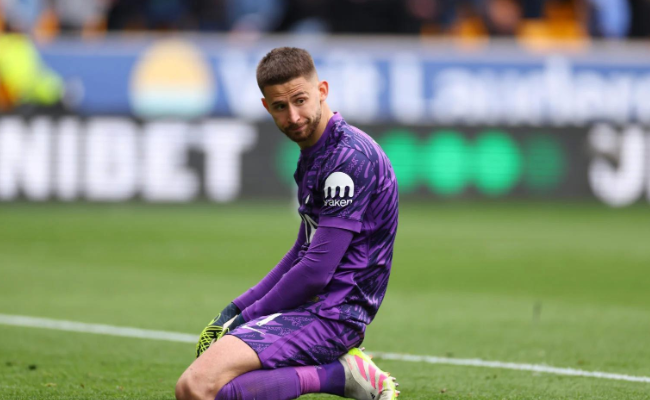 热刺欲放维卡里奥，米兰或成下家，门将引援名单曝光