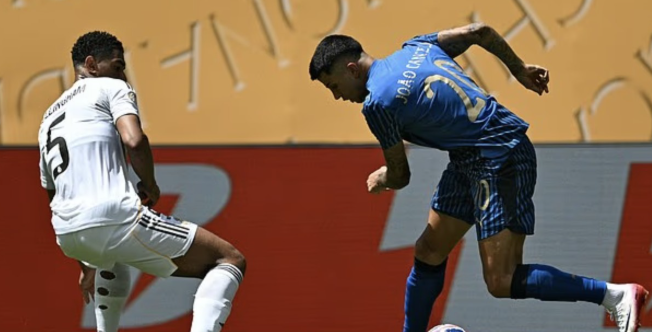 贝林厄姆情绪管理再引争议，世俱杯赛场怒怼边裁引关注